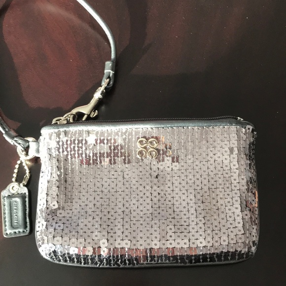 Coach Handbags - Coach Wristlet